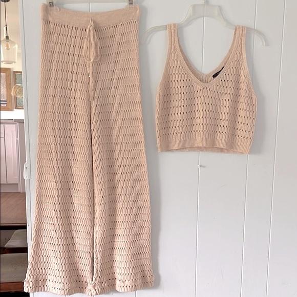 Forever 21 Other - NWT Forever 21 crocheted beige beach cover-up